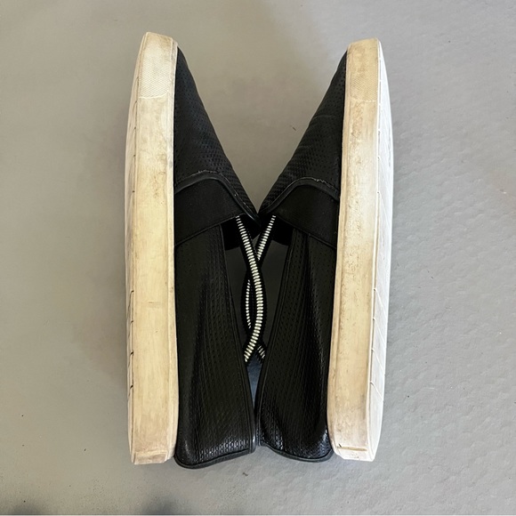 VINCE Blair 5 Slip On Sneaker Perforated Leather - Picture 4 of 6